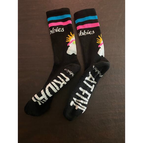 Chubbies Macaw Retro 80s 90s Graphic Black Blue Pink Friday At Five Crew Socks - Picture 4 of 4